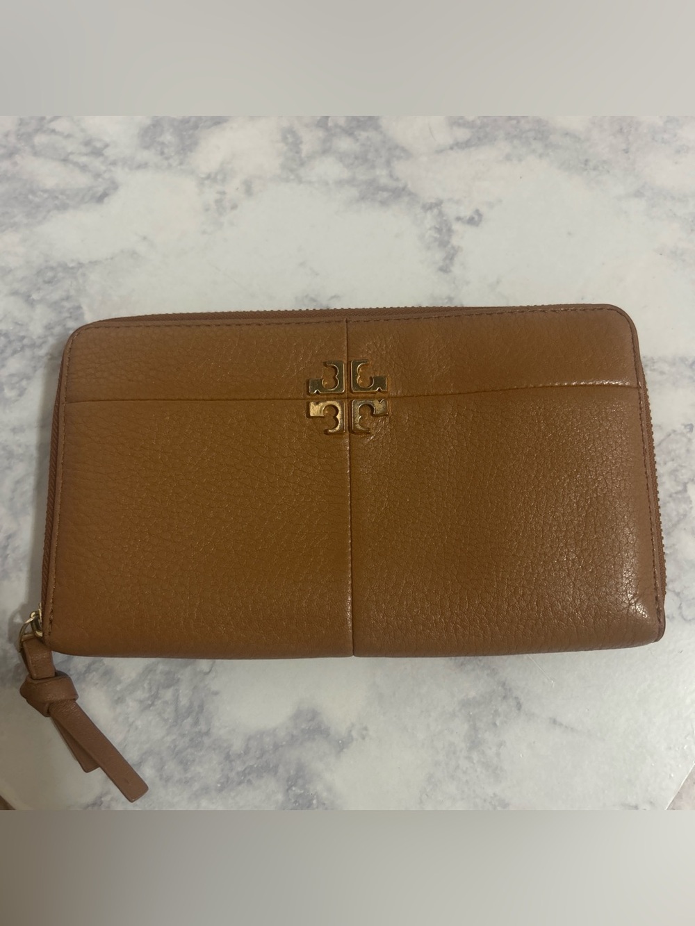 Tory Burch Leather Zip Wallet in Tan Brown with Gold Logo